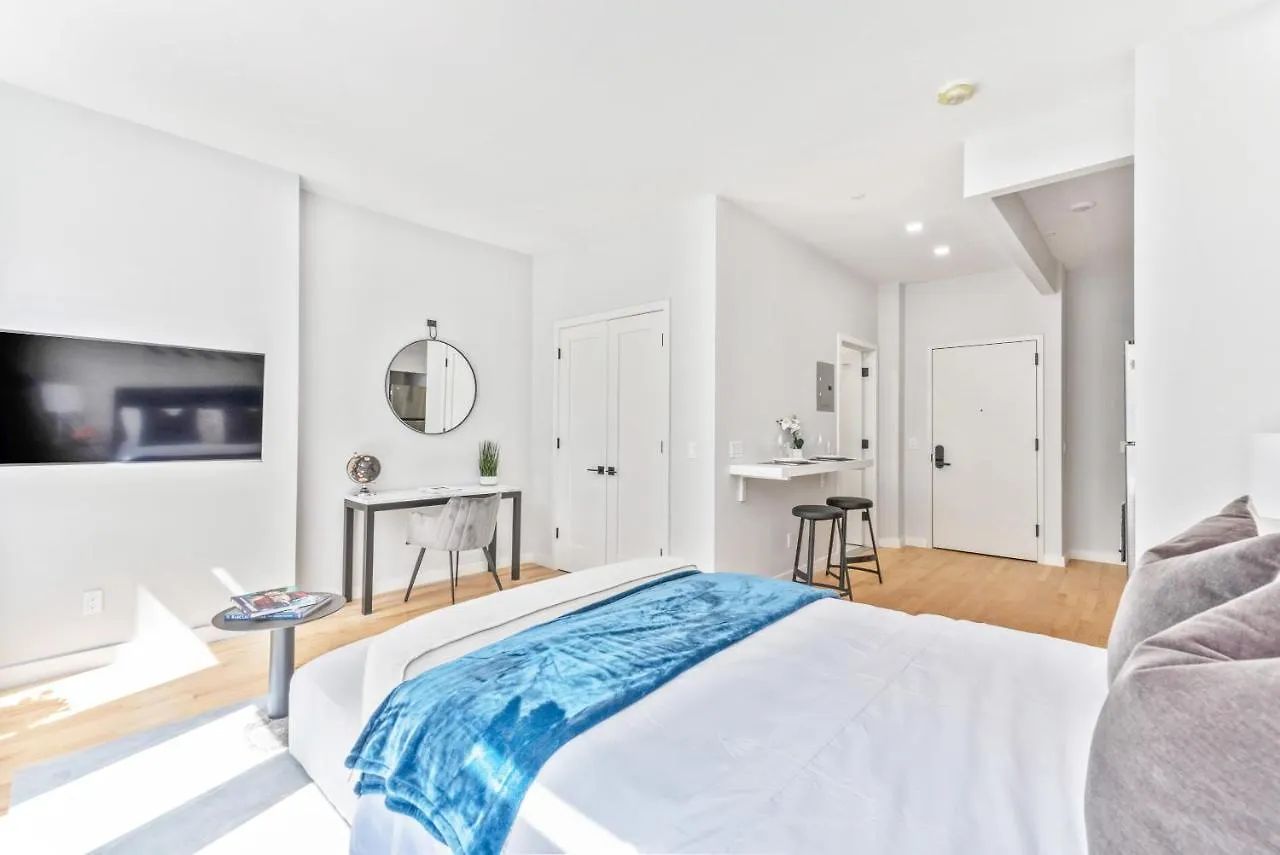Maison Bella - Modern Studio W Charming Juliet Balcony Villa New York 0*,